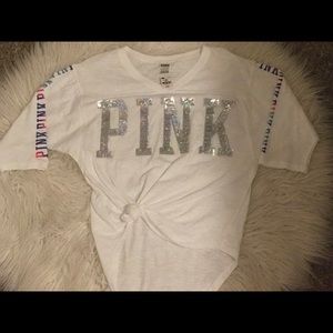 BNWT vs pink shirt. Size xs